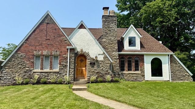 5071 Anderson Pl, Cincinnati, OH 45227