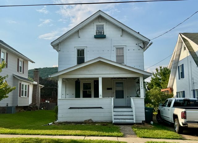 1243 School St, Indiana, PA 15701