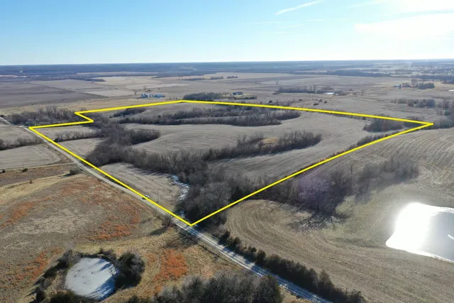E  322nd Ln, Ridgeway, MO 64481