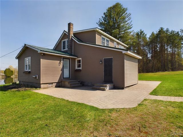 135 County Route 32, Hastings, NY 13076