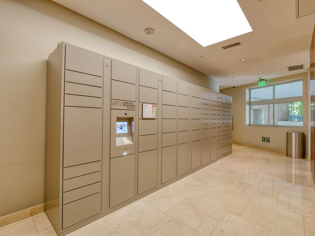 10599 Wilshire Blvd, Los Angeles, CA 90024