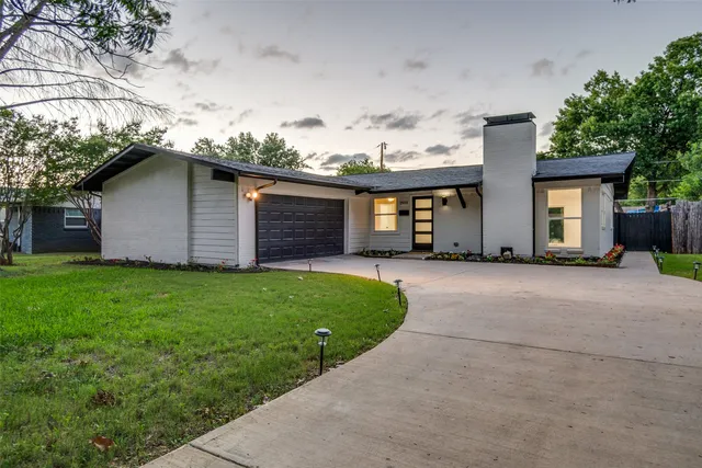 2909 Silverton Dr, Dallas, TX 75229