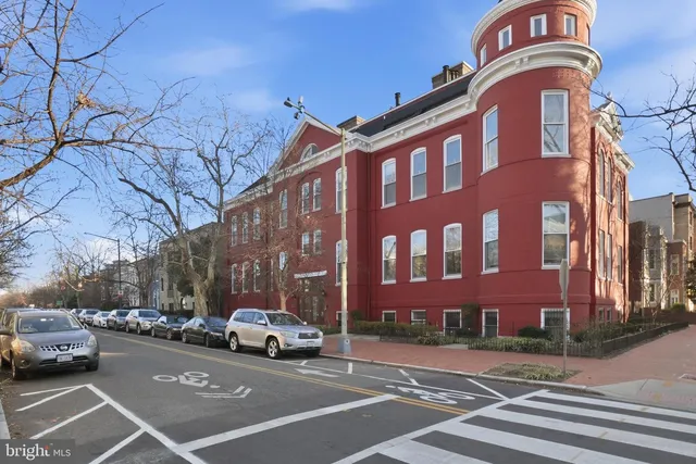 301 G St NE #32, Washington, DC 20002