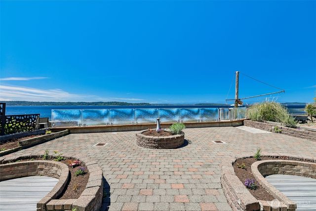 9839 51st Avenue SW, Seattle, WA 98136