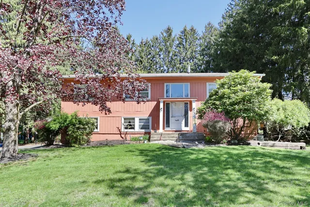 4 Crabapple Court, Monsey, NY 10952