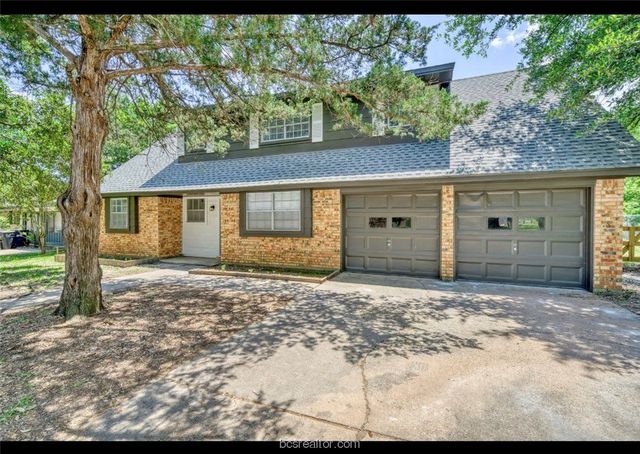 1810 Hondo Dr, College Station, TX 77840