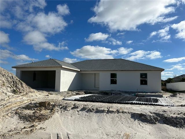 2101 NW 2nd Ave, Cape Coral, FL 33993