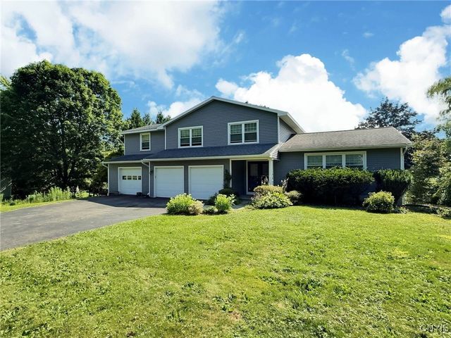 4012 Collegeview Dr, Cortland, NY 13045