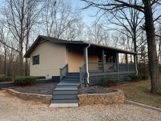 7488 County Road 1930, West Plains, MO 65775