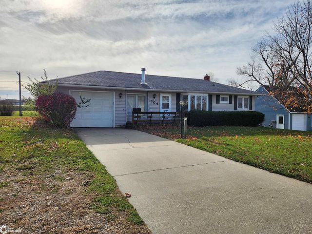 804 N  Court St, Toledo, IA 52342
