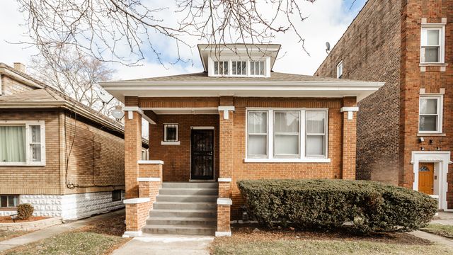 8451 S  Phillips Ave, Chicago, IL 60617