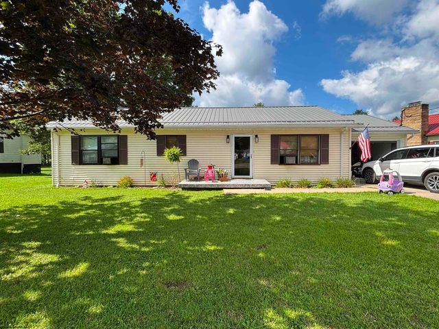 383 Crystal Springs Rd, Elkins, WV 26241