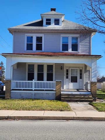 2401 S  Queen St, York, PA 17402