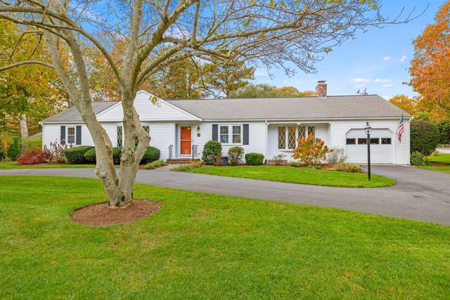 9 Ansel Howland Road, Centerville, MA 02632