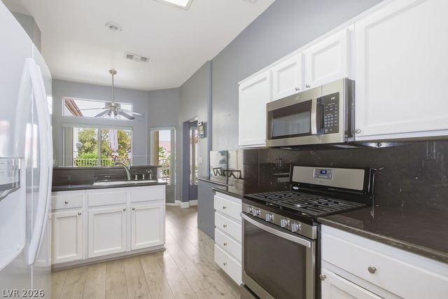 2921 Laverton Dr, Las Vegas, NV 89134