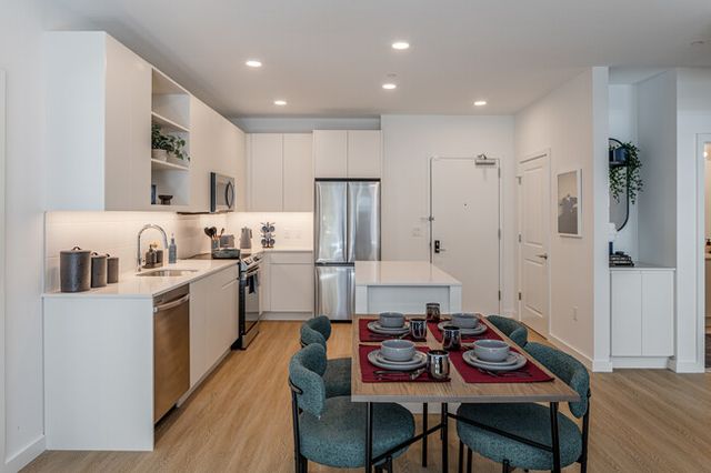 1332 Clinton St #609, Hoboken, NJ 07030