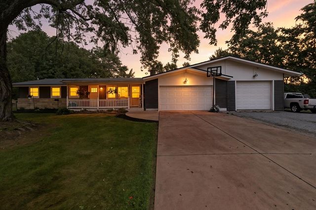 956 Fulwell Dr, Mansfield, OH 44906