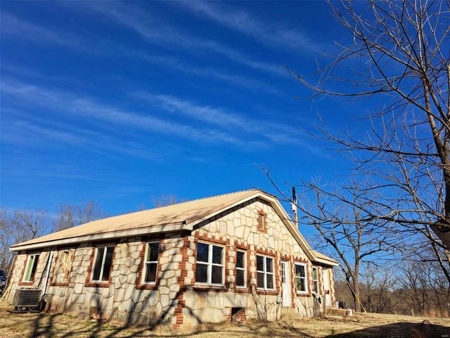 5506 State Highway 142 W, Doniphan, MO 63935