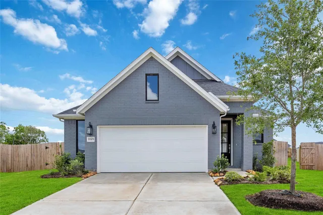 11103 Southwood Drive, Iowa Colony, TX 77583