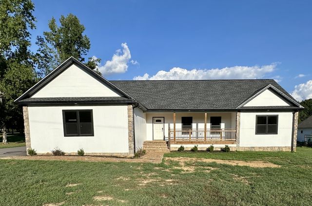 50 Sonoma Dr, Fayetteville, TN 37334