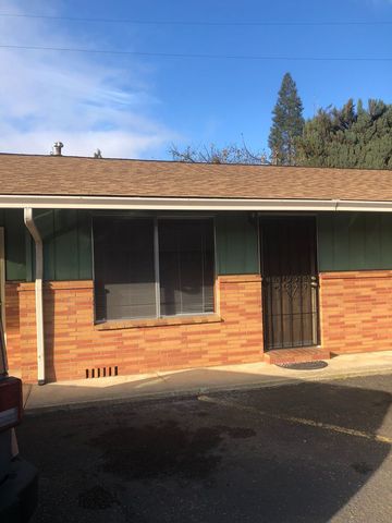 140 Shell Ln #2, Winchester, OR 97495