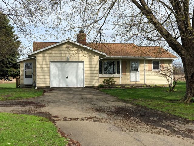 8431 Oliver Rd, Erie, PA 16509