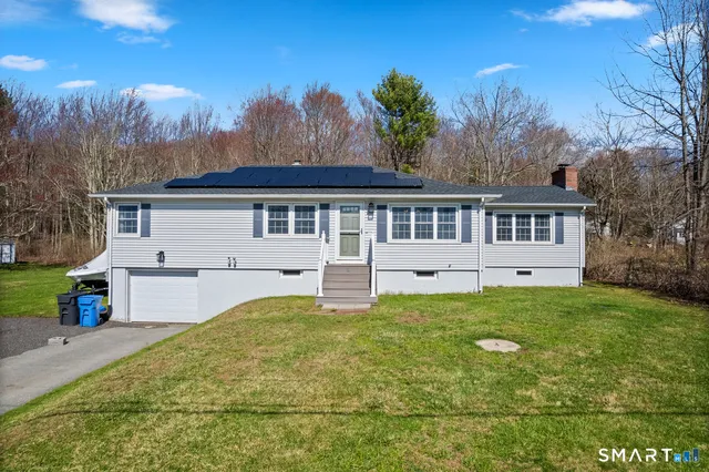 9 Meehan Road, Woodstock, CT 06281