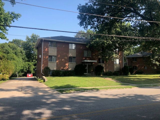 2336 Brown St #F, Alton, IL 62002