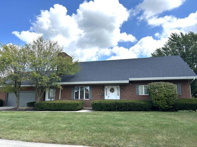 104 Flax Dr, London, OH 43140