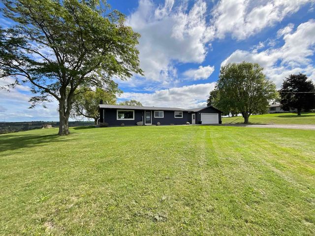 N5551 Seven Hills Rd, Fond Du Lac, WI 54937