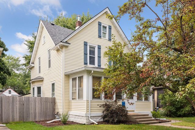 1529 Hamline Ave N, Saint Paul, MN 55108