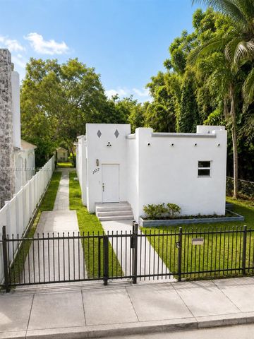 7537 NW 3rd Ave, Miami, FL 33150