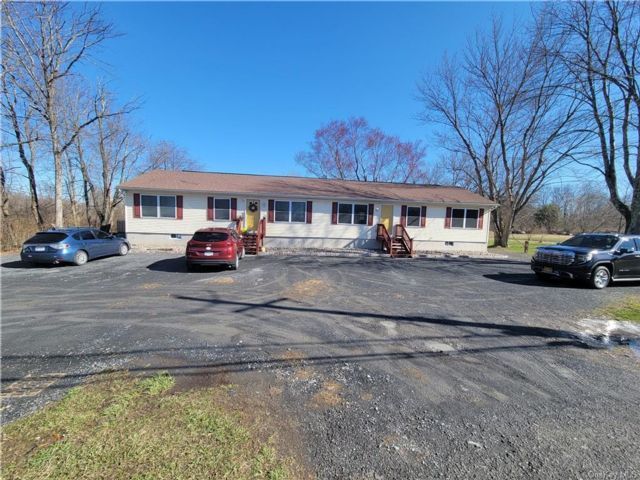 908 State Route 52, Walden, NY 12586