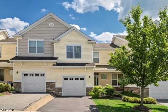 6 Alexanders Rd, Hackettstown, NJ 07840