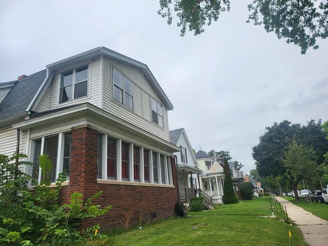 Duplexes For Sale In Racine County