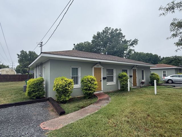 2623 Greenland Ave, Charlotte, NC 28208