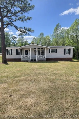 6740 Pine Ln, Parkton, NC 28371
