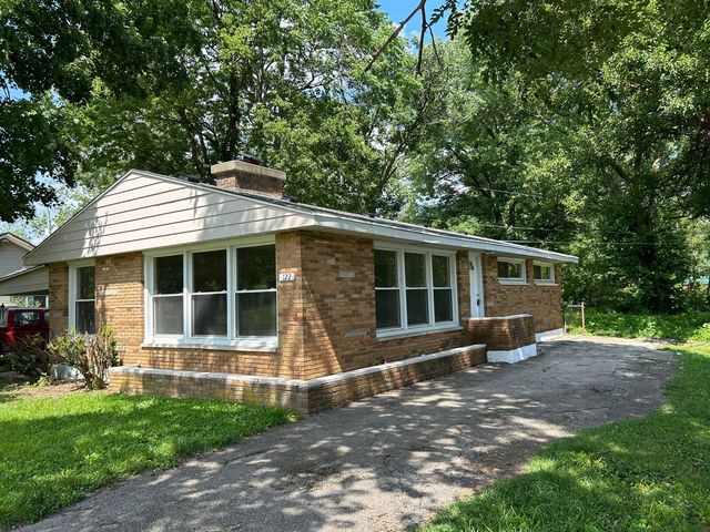 122 Lake Shore Dr, Medway, OH 45341