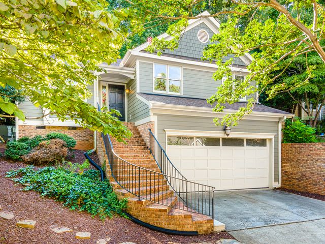 128 Chimney Rise Dr, Cary, NC 27511