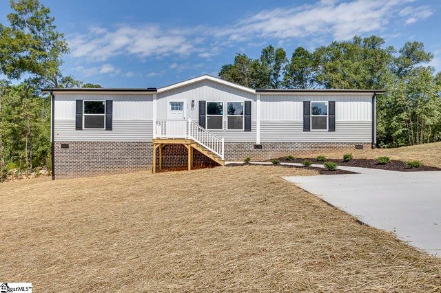 370 Bulman Rd, Roebuck, SC 29376