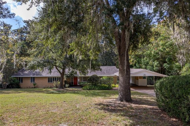1951 NW 10th Ave, Gainesville, FL 32605