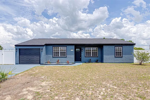 336 Oak Track Dr, Ocala, FL 34472