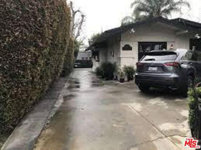 6212 Banner Ave, Los Angeles, CA 90038