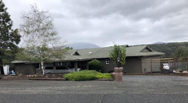 212 Valley View Dr, John Day, OR 97845