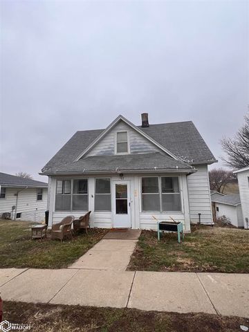 107 3rd Ave, Earling, IA 51530