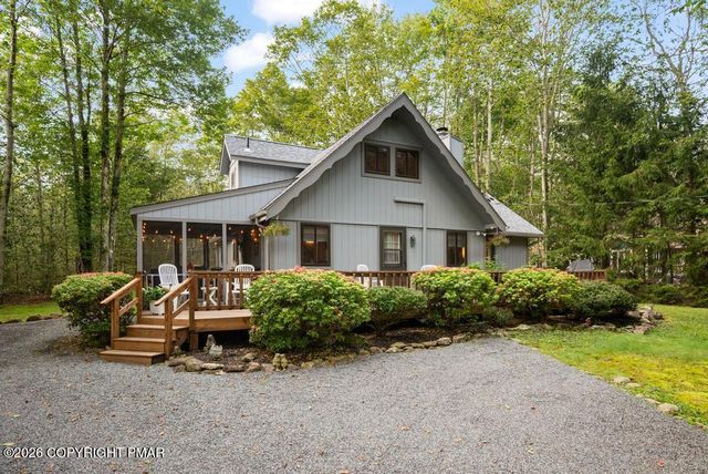 5439 Woodland Ave, Pocono Pines, PA 18350