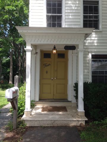 4 N  Vernon St, Athens, NY 12015