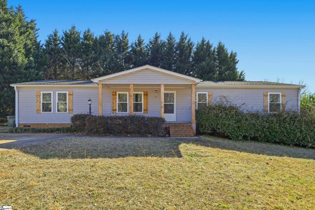 165 Falcon Ridge Dr, Boiling Springs, SC 29316
