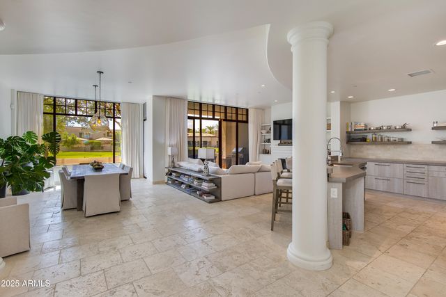 8 E BILTMORE Estate #110, Phoenix, AZ 85016