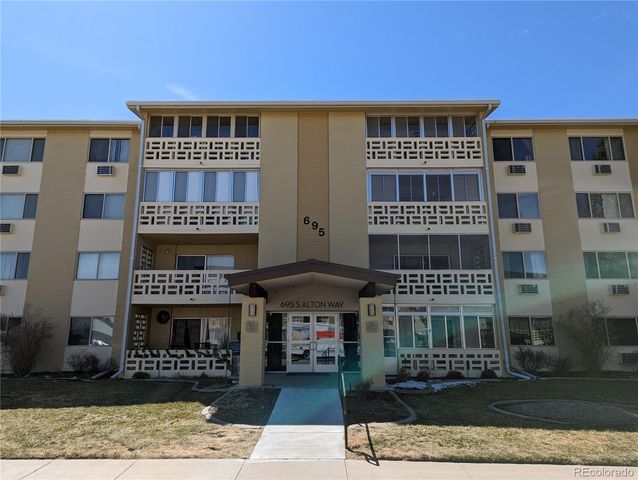 695 S Alton Way  Unit 1a, Denver, CO 80247